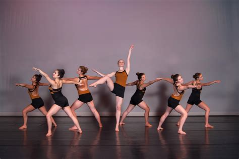 Contemporary Dance Method - Ballet and Contemporary Dance Lessons